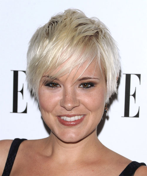 Brea looked fabulous with this short, sassy 'do. Textured layers were cut 