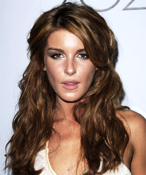 Shenae Grimes Hairstyle