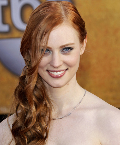 Deborah Ann Woll Hairstyle