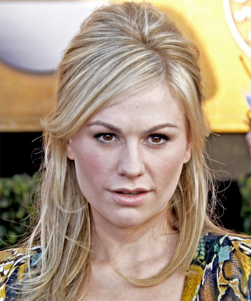 Anna Paquin  - 2024 Dyed hair & chic hair style.
