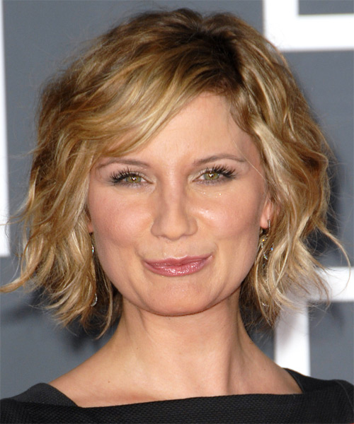 jennifer nettles hair style