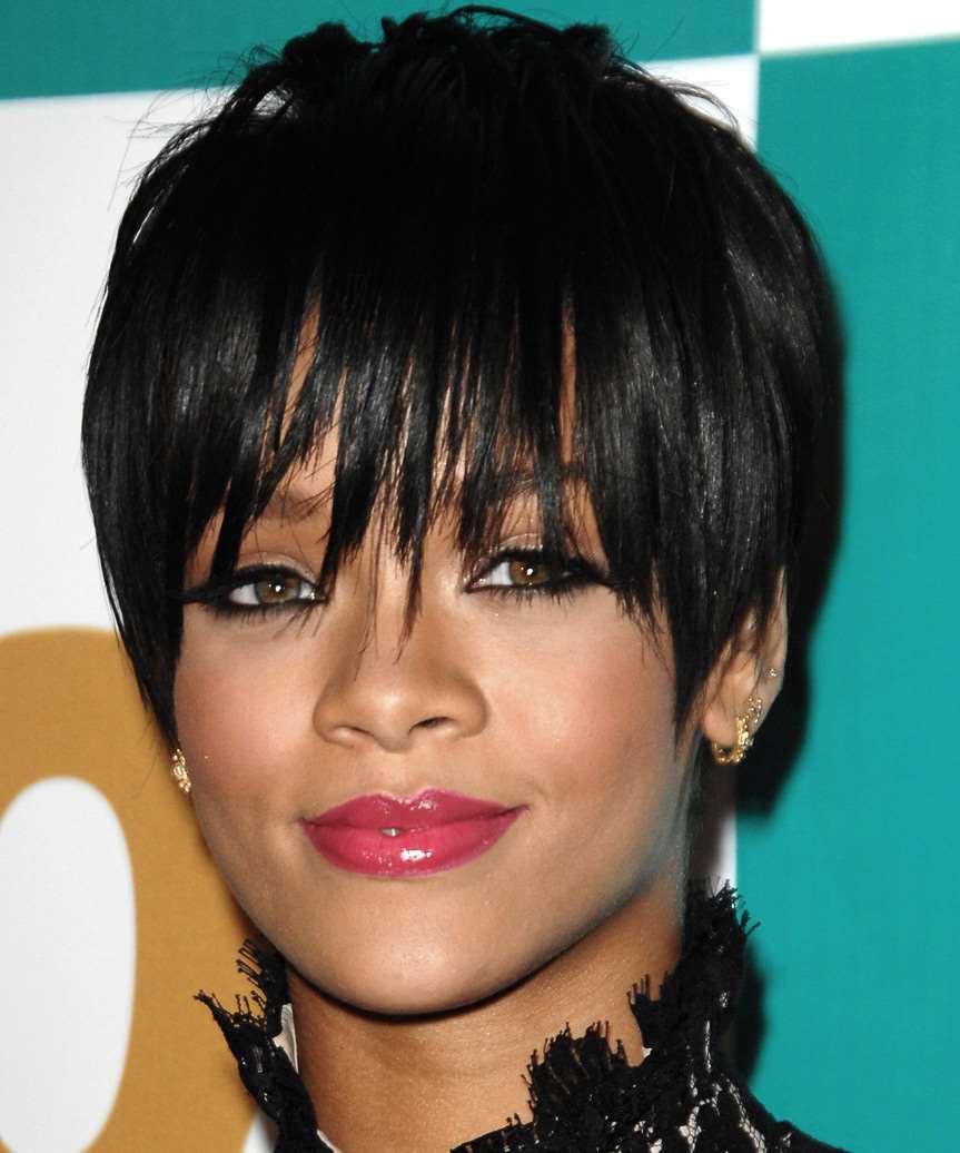 rihanna's hair style