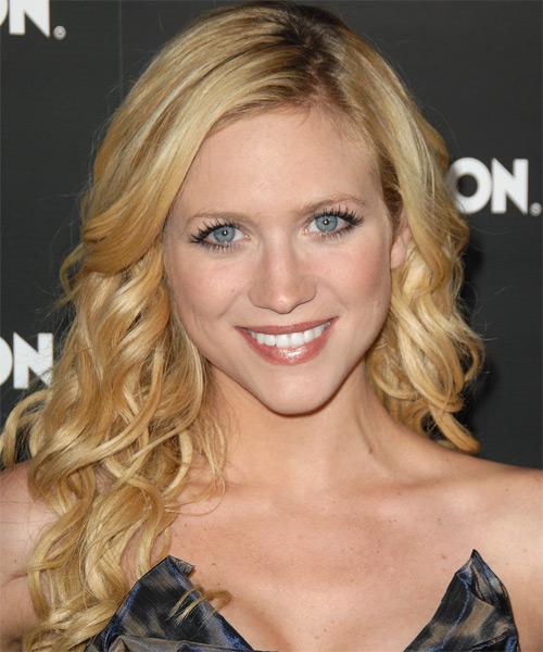 Brittany Snow Hairstyle