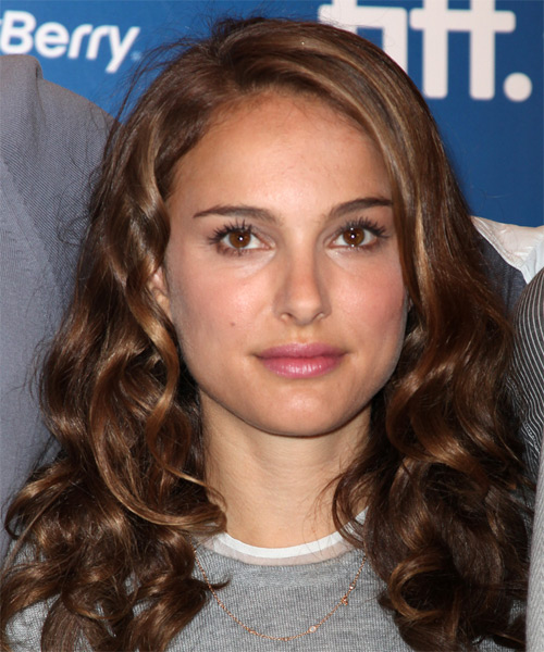 Natalie Portman Hairstyles in 2018