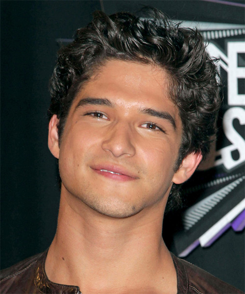 http://hairstyles.thehairstyler.com/hairstyle_views/front_view_images/4398/original/Tyler-Posey.jpg