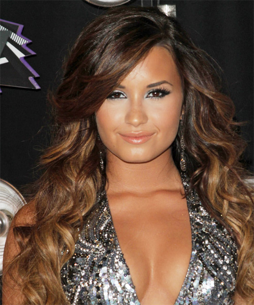 Demi+lovato+hairstyles+short