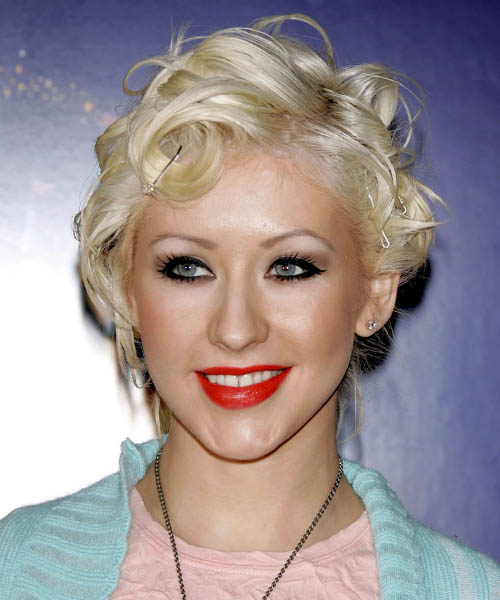 christina aguilera hair colors. Christina Aguilera Hairstyle