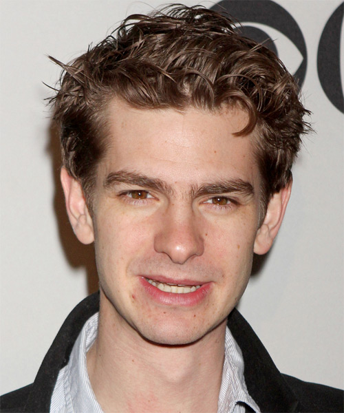 http://hairstyles.thehairstyler.com/hairstyle_views/front_view_images/5900/original/Andrew-Garfield.jpg