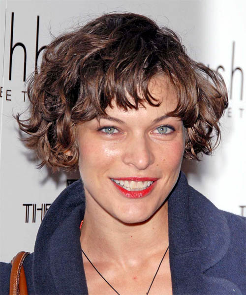 Short Wavy Casual hairstyle: Milla Jovovich | TheHairStyler.com