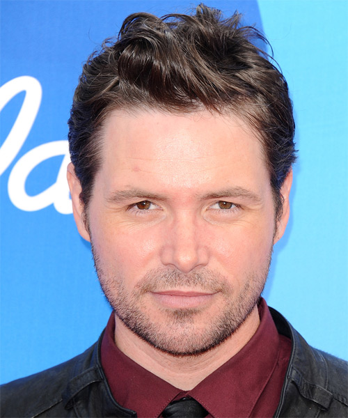 Michael Johns Short Wavy Hairstyle - Michael-Johns