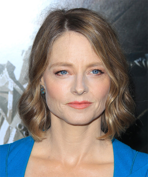 Jodie Foster Short Wavy Hairstyle