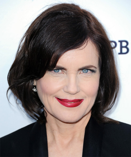 Elizabeth McGovern  - 2024 Dark brown hair & chic hair style.
