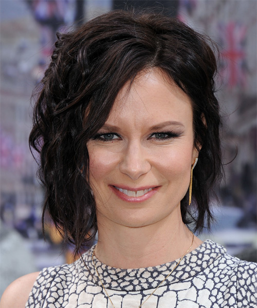 Mary Lynn Rajskub Medium Wavy Casual Hairstyle Dark