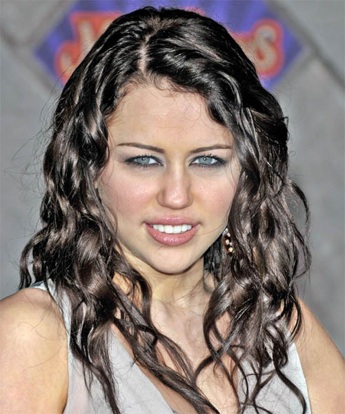 miley cyrus hairstyles for prom. Miley Cyrus Hairstyle