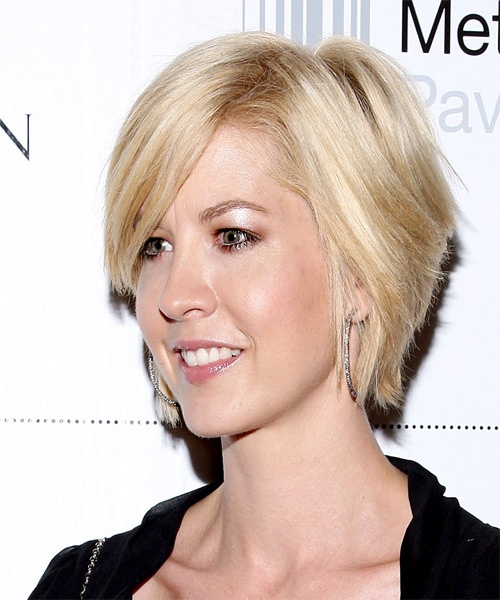 Jenna Elfman Hairstyle