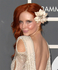 Phoebe Price Hairstyle - click to view hairstyle information
