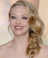 Amanda Seyfried Hairstyle - click to view hairstyle information