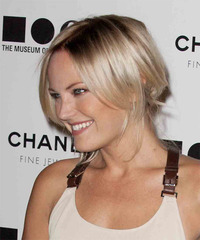Malin Akerman Hairstyle - click to view hairstyle information