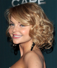 Izabella Miko Hairstyle - click to view hairstyle information