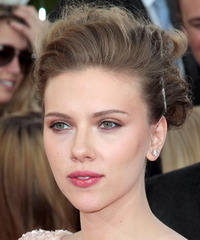 Scarlett Johansson, Natural Straightened Hair-20