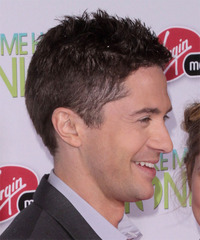 Topher Grace Hairstyle - click to view hairstyle information