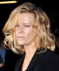 Kim Basinger Hairstyle - click to view hairstyle information