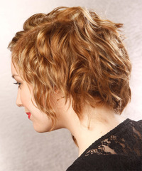Alternative Medium Wavy Hairstyle - click to view hairstyle information