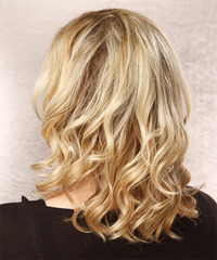 Casual Medium Wavy Hairstyle - click to view hairstyle information