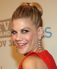 Kristen Johnston Hairstyle - click to view hairstyle information