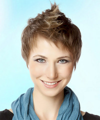 Casual Short Straight Hairstyle - click to view hairstyle information