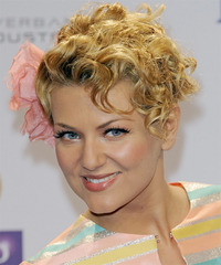 Ella Endlich Hairstyle - click to view hairstyle information