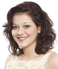 Casual Medium Wavy Hairstyle - click to view hairstyle information