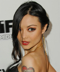 Tila Tequila Hairstyle - click to view hairstyle information