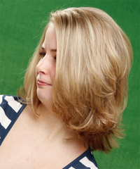 Casual Medium Straight Hairstyle - click to view hairstyle information