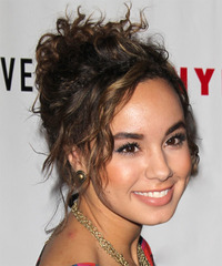 Savannah Jayde Hairstyle - click to view hairstyle information