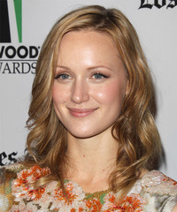 Kerry Bishe Hairstyle - click to view hairstyle information