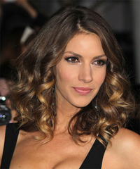 Dawn Olivieri Hairstyle - click to view hairstyle information
