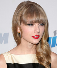 Taylor Swift Hairstyle - click to view hairstyle information