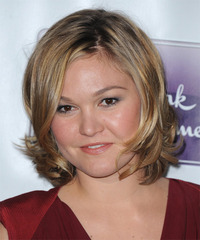 Julia Stiles Hairstyle - click to view hairstyle information