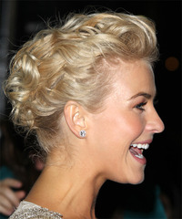 Julianne Hough Hairstyle - click to view hairstyle information