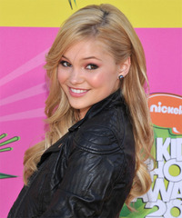 Olivia Holt Hairstyle - click to view hairstyle information