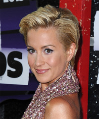 Kellie Pickler Hairstyle - click to view hairstyle information