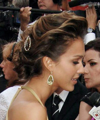 Jessica Alba Hairstyle - click to view hairstyle information