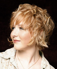Casual Medium Wavy Hairstyle - click to view hairstyle information