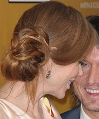 Nicole Kidman Hairstyle - click to view hairstyle information