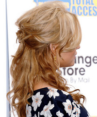 Jessica Simpson Hairstyle - click to view hairstyle information
