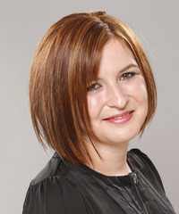 Casual Medium Straight Hairstyle - click to view hairstyle information
