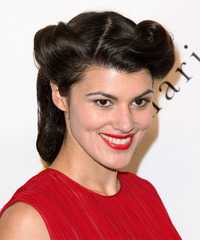 Summer Rayne Oakes Hairstyle - click to view hairstyle information