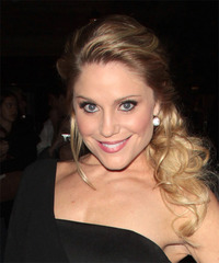Virginia Williams Hairstyle - click to view hairstyle information