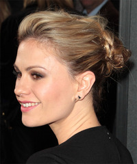 Anna Paquin Hairstyle - click to view hairstyle information